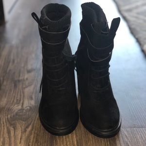 Liliana Black High-Heeled Booties